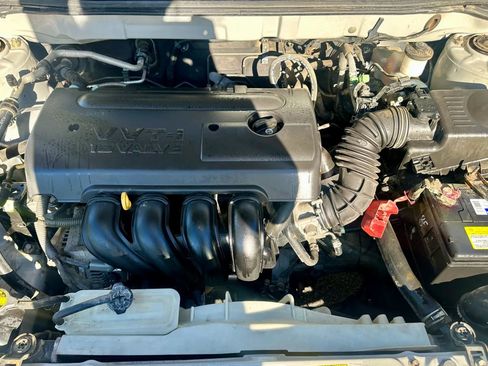 Used 2005 Toyota Corolla S image 9