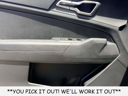 Used 2023 Kia Sportage LX FWD image 12