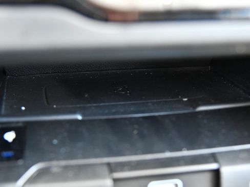 Used 2022 Kia Niro EX Premium FWD image 25