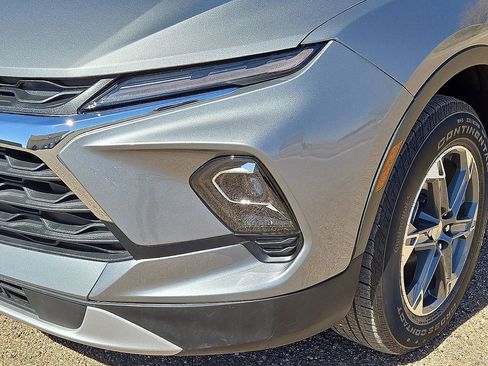 Used 2025 Chevrolet Blazer LT image 9