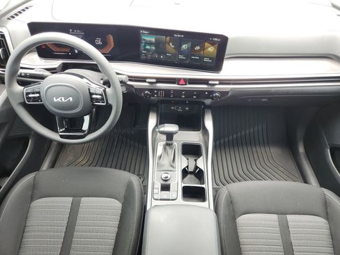 Used 2025 Kia Sorento LX FWD image 29
