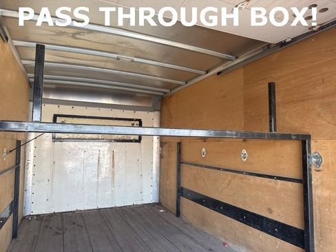 Used 2018 Chevrolet Express 3500 image 32