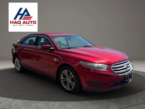 Used 2015 Ford Taurus SEL FWD image 3
