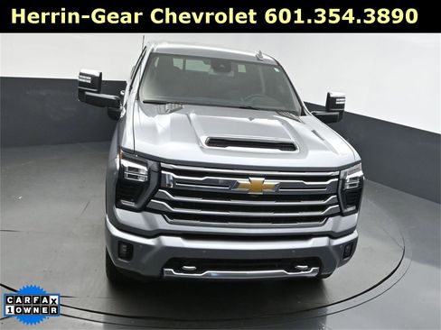 Used 2024 Chevrolet Silverado 2500 High Country image 37