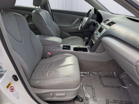 Used 2009 Toyota Camry image 9