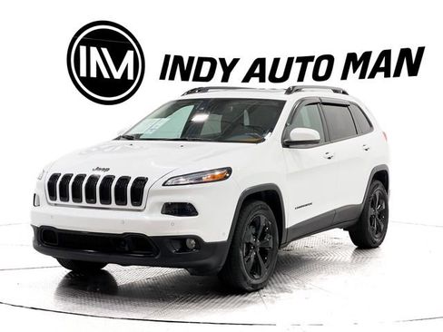 Used 2018 Jeep Cherokee Limited w/ Technology Group image 8