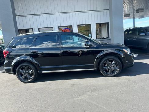 Used 2019 Dodge Journey Crossroad AWD/4WD image 28