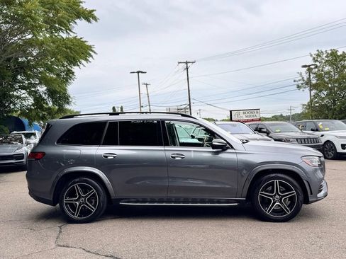 Used 2023 Mercedes-Benz GLS 580 4MATIC image 7