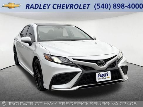 Used 2023 Toyota Camry XSE image 7