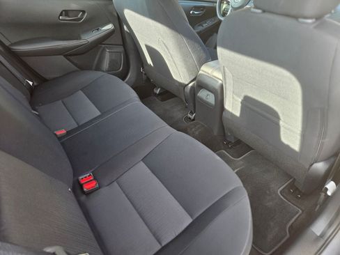 Used 2024 Nissan Sentra SV FWD image 13