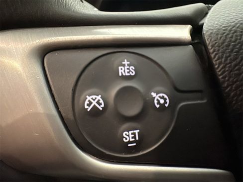 Used 2017 GMC Acadia SLE image 22