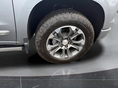 Used 2026 Chevrolet Silverado 1500 High Country w/ Technology Package AWD/4WD image 21