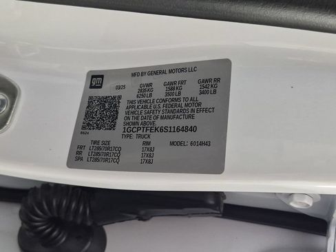 Certified 2025 Chevrolet Colorado ZR2 w/ Technology Package AWD/4WD image 43