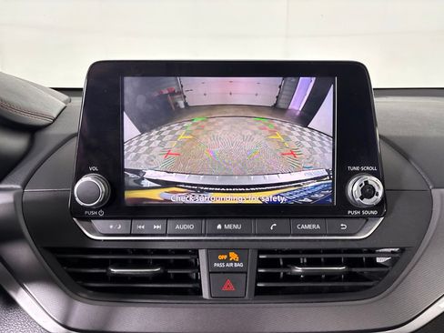 Used 2023 Nissan Altima 2.5 SR FWD image 19