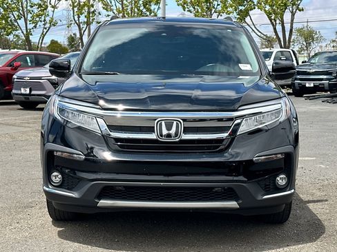 Used 2022 Honda Pilot Touring image 9