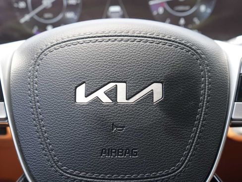 Used 2024 Kia Telluride SX Prestige X-Pro AWD/4WD image 13