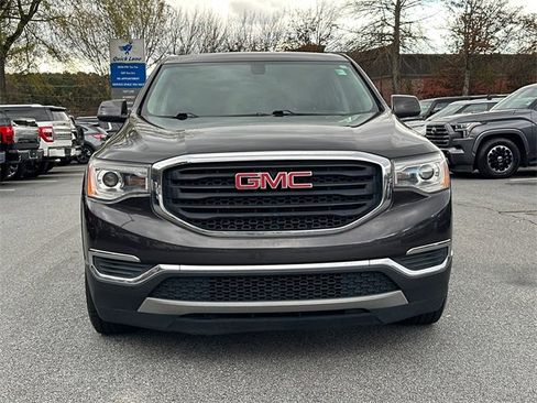 Used 2019 GMC Acadia SLE image 2
