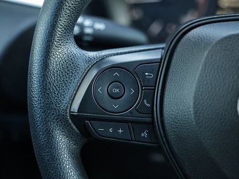 Used 2023 Toyota Corolla LE image 34