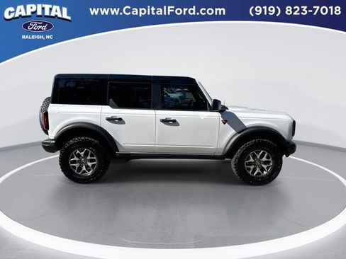 Certified 2025 Ford Bronco Badlands image 9