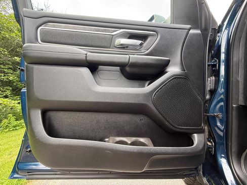 Used 2019 RAM 1500 Big Horn AWD/4WD image 12