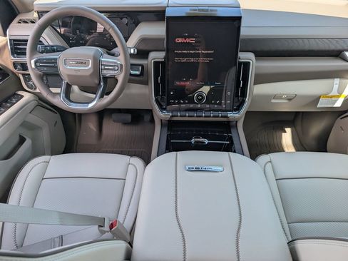 New 2026 GMC Yukon Denali AWD/4WD image 8