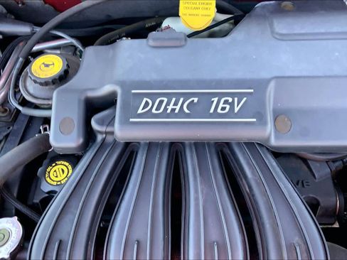 Used 2002 Chrysler PT Cruiser FWD image 32