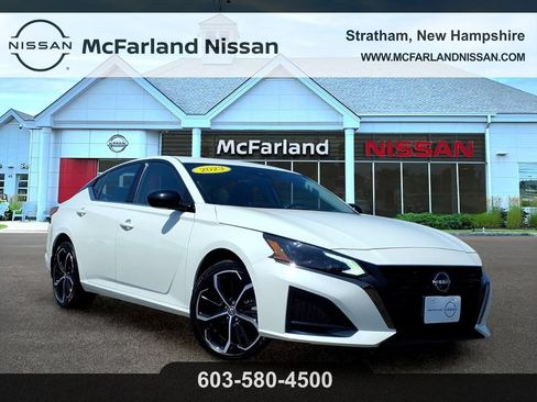 Certified 2023 Nissan Altima 2.5 SR w/ SR Premium Package AWD/4WD image 1