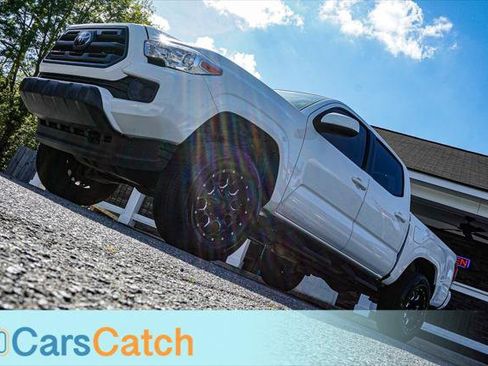 Used 2019 Toyota Tacoma SR w/ SR Convenience Package image 3