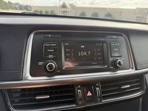 Used 2016 Kia Optima LX FWD image 16