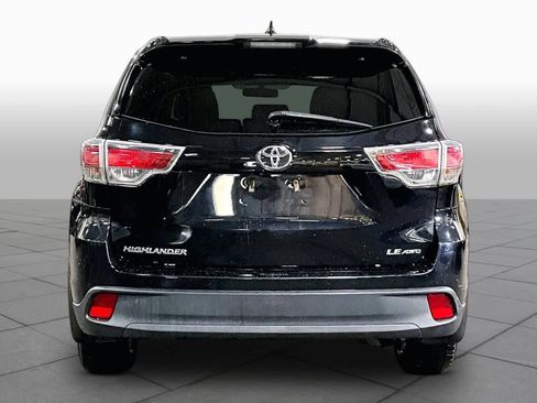 Used 2016 Toyota Highlander Plus AWD/4WD image 5