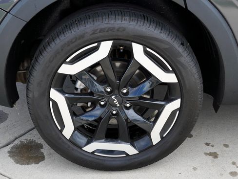Used 2025 Kia Telluride S AWD/4WD image 11
