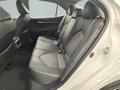 Used 2024 Toyota Camry SE FWD image 10
