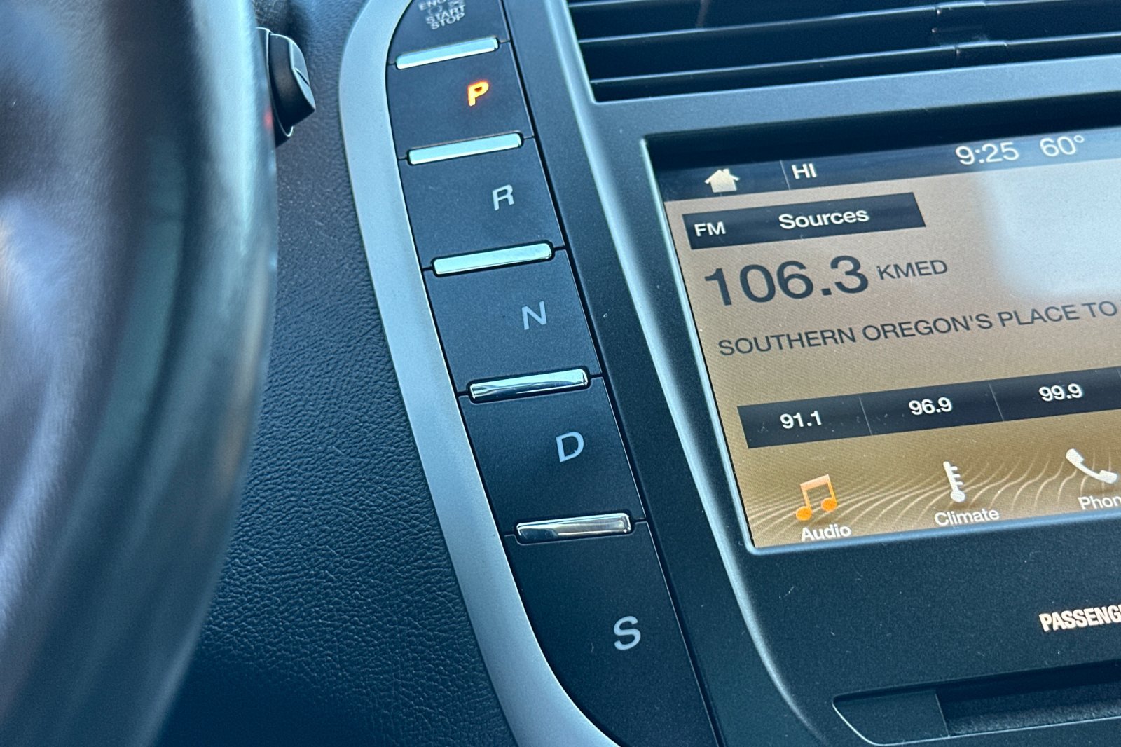 Used 2019 Lincoln MKC Reserve FWD image 23
