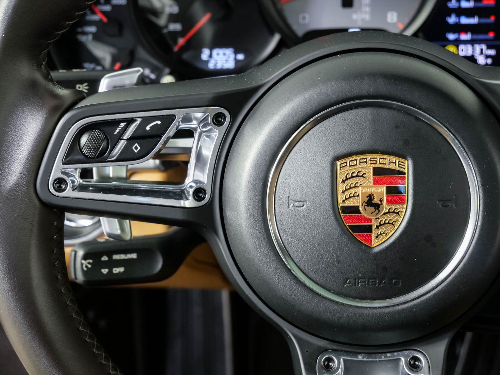 Used 2018 Porsche 911 Carrera S RWD image 10