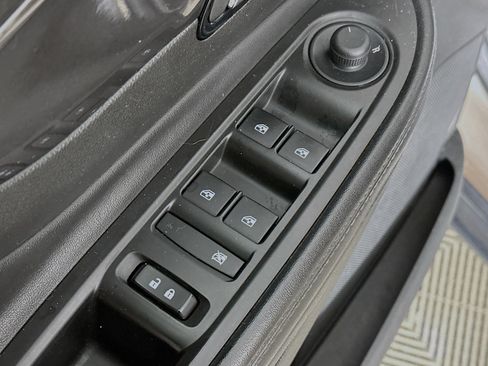 Used 2019 Buick Encore Preferred w/ Safety Package image 17