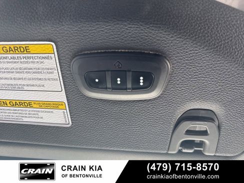 Used 2018 Jeep Wrangler Unlimited Sahara AWD/4WD image 27