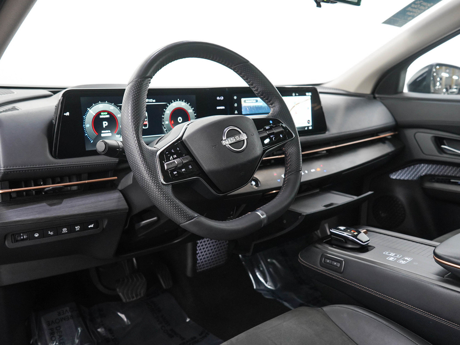 Used 2024 Nissan Ariya AWD image 27
