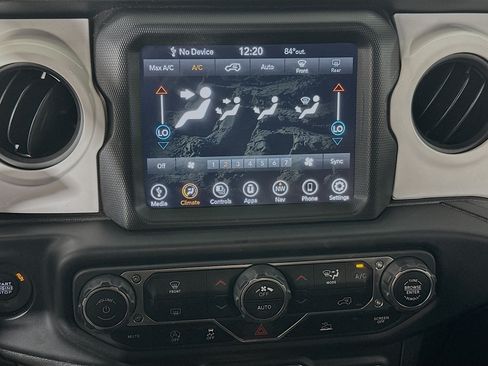 Used 2022 Jeep Wrangler Unlimited Sport AWD/4WD image 23