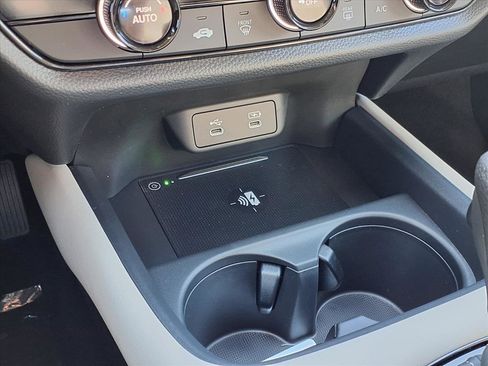 New 2026 Honda HR-V LX image 6