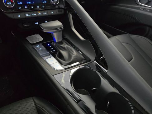 New 2026 Hyundai Elantra Limited FWD image 29