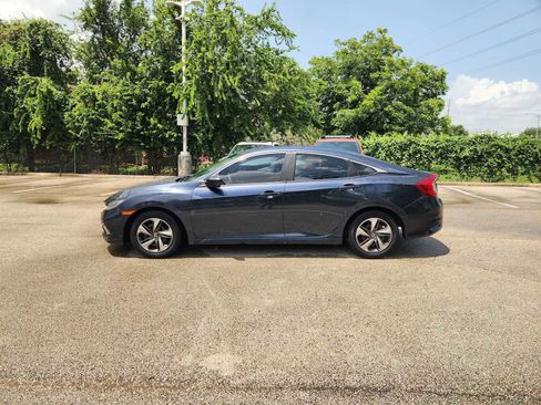 Used 2019 Honda Civic LX image 4