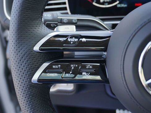 New 2026 Mercedes-Benz GLS 450 4MATIC image 23
