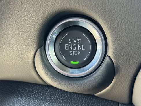 New 2026 Chevrolet Suburban Premier image 18