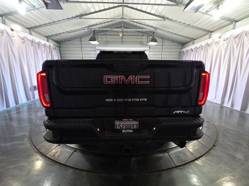 Used 2020 GMC Sierra 2500 AT4 w/ AT4 Premium Package AWD/4WD image 8