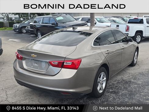 Used 2022 Chevrolet Malibu LS image 4