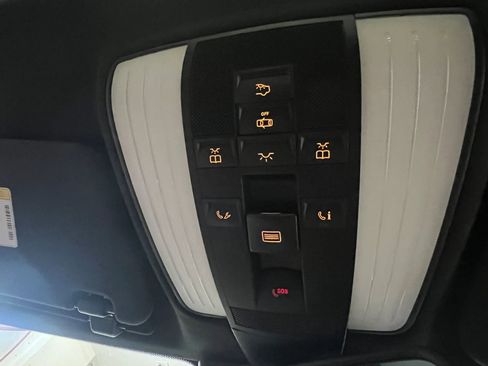 Used 2016 Mercedes-Benz E 350 4MATIC Sedan image 23