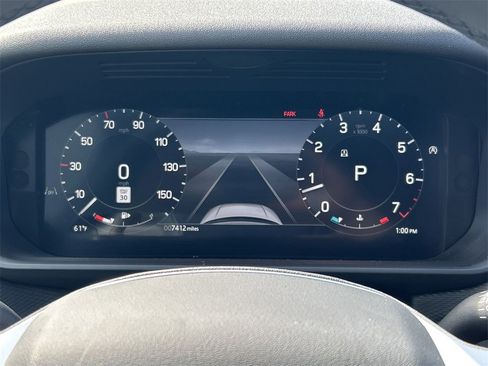 Used 2025 Land Rover Discovery Dynamic SE image 40