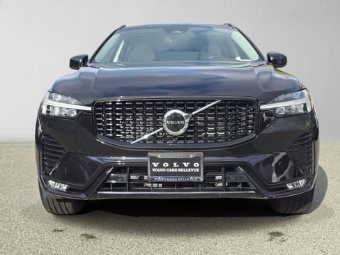 Used 2024 Volvo XC60 B5 Core w/ Protection Package Premier AWD/4WD image 8