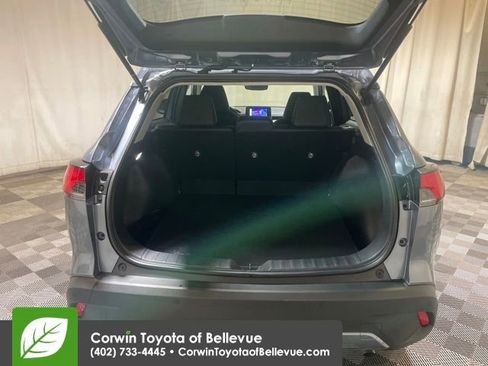 Used 2025 Toyota Corolla Cross XLE image 23