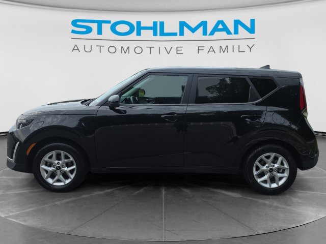 Used 2023 Kia Soul LX w/ LX Technology Package FWD image 8